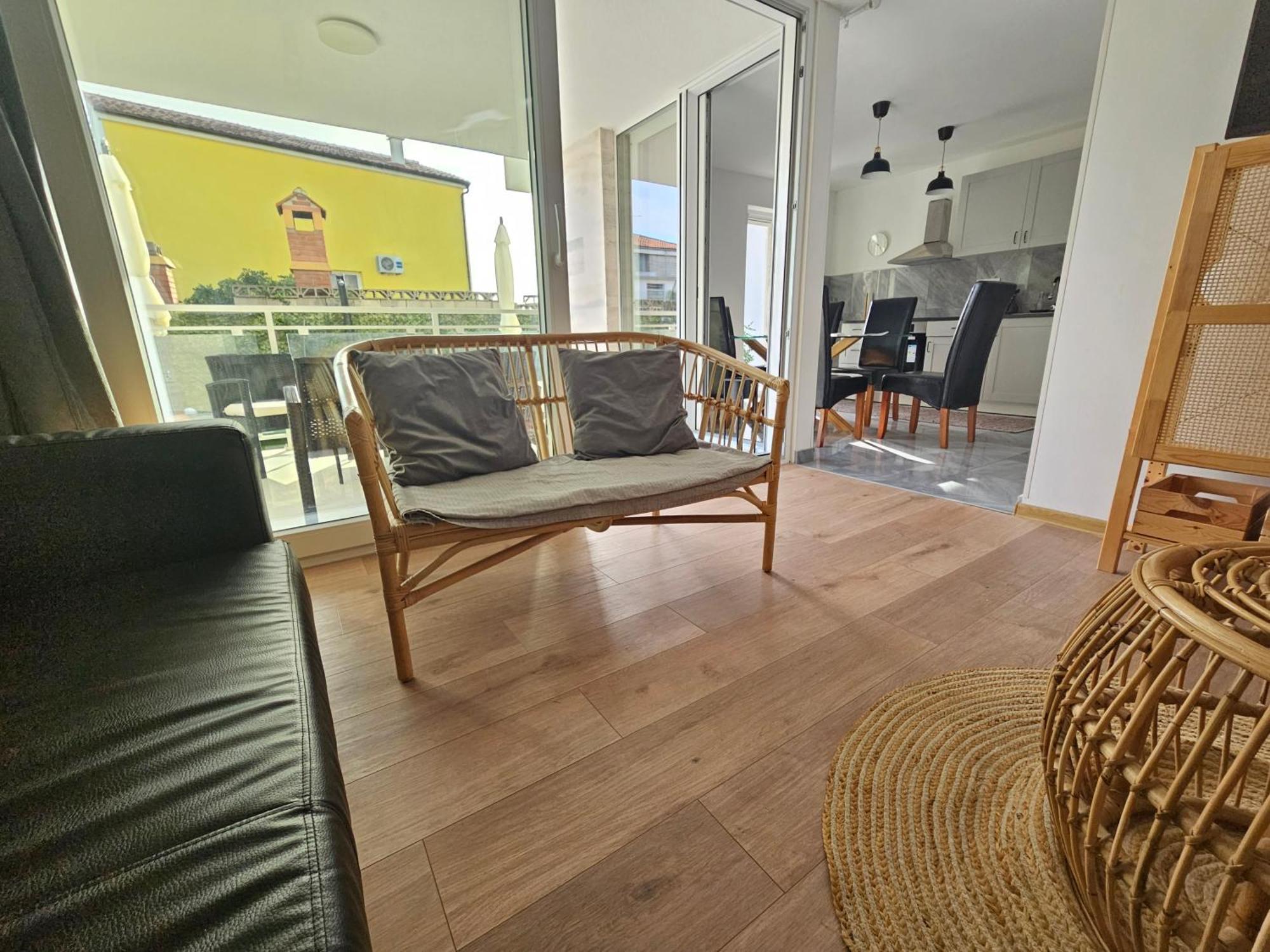 Vila Regina Apartment Rex With Swimming Pool Jezera Exteriér fotografie