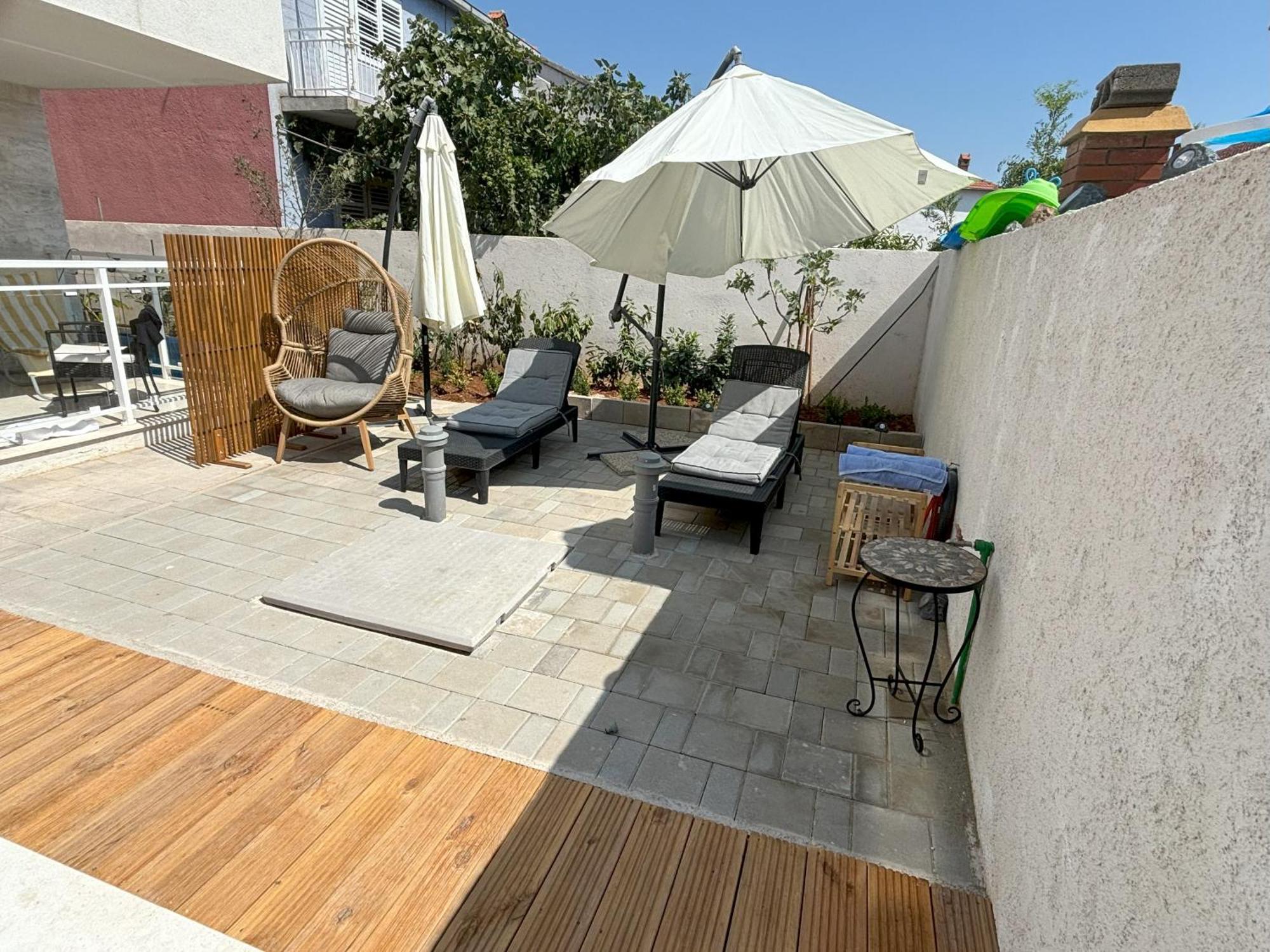 Vila Regina Apartment Rex With Swimming Pool Jezera Exteriér fotografie