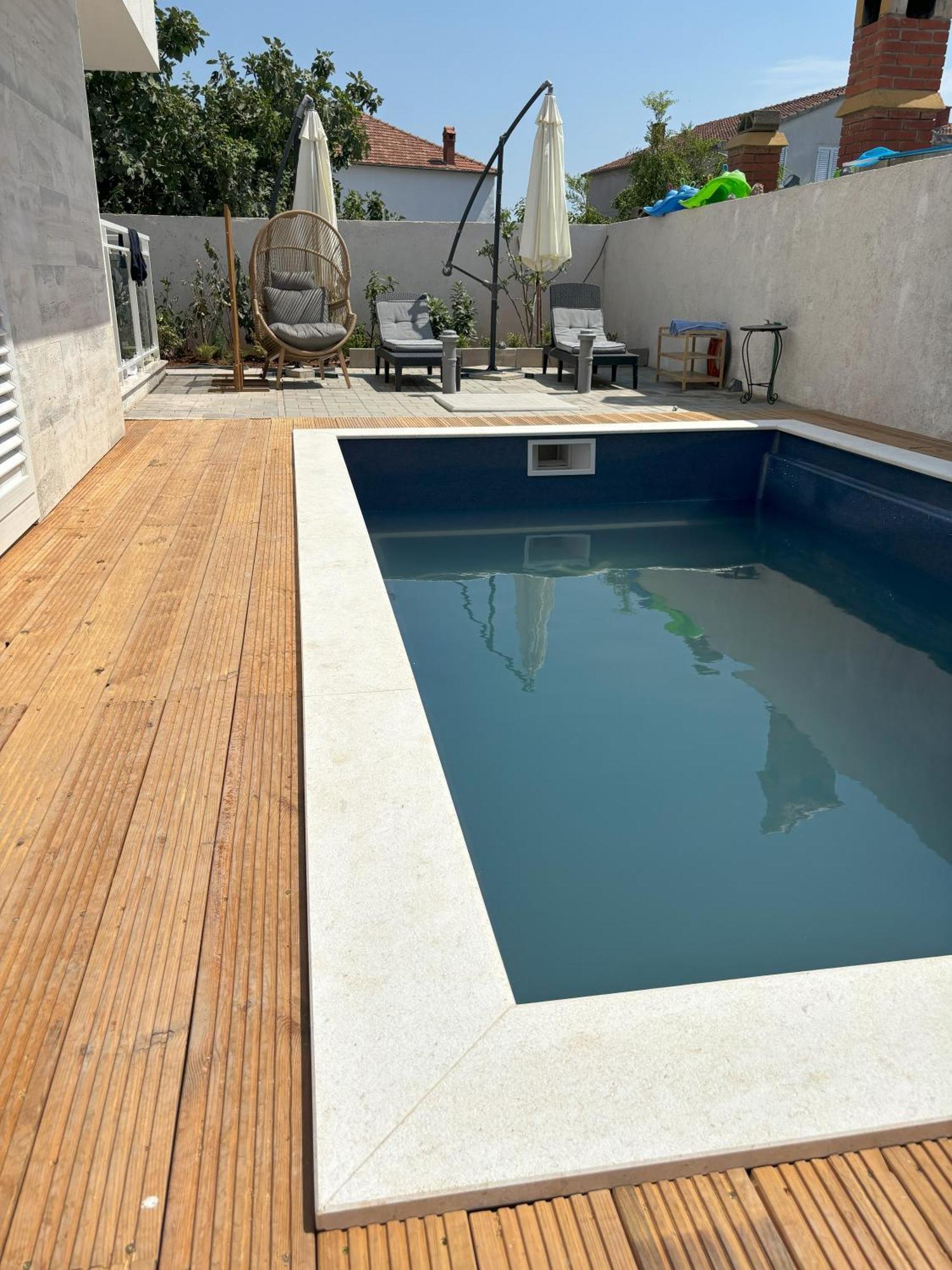 Vila Regina Apartment Rex With Swimming Pool Jezera Exteriér fotografie