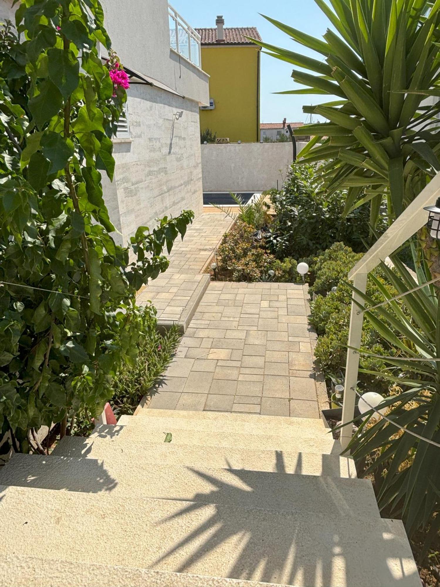 Vila Regina Apartment Rex With Swimming Pool Jezera Exteriér fotografie