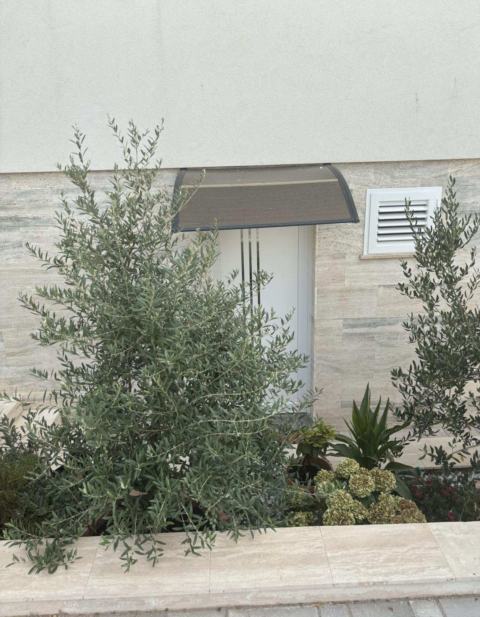 Vila Regina Apartment Rex With Swimming Pool Jezera Exteriér fotografie