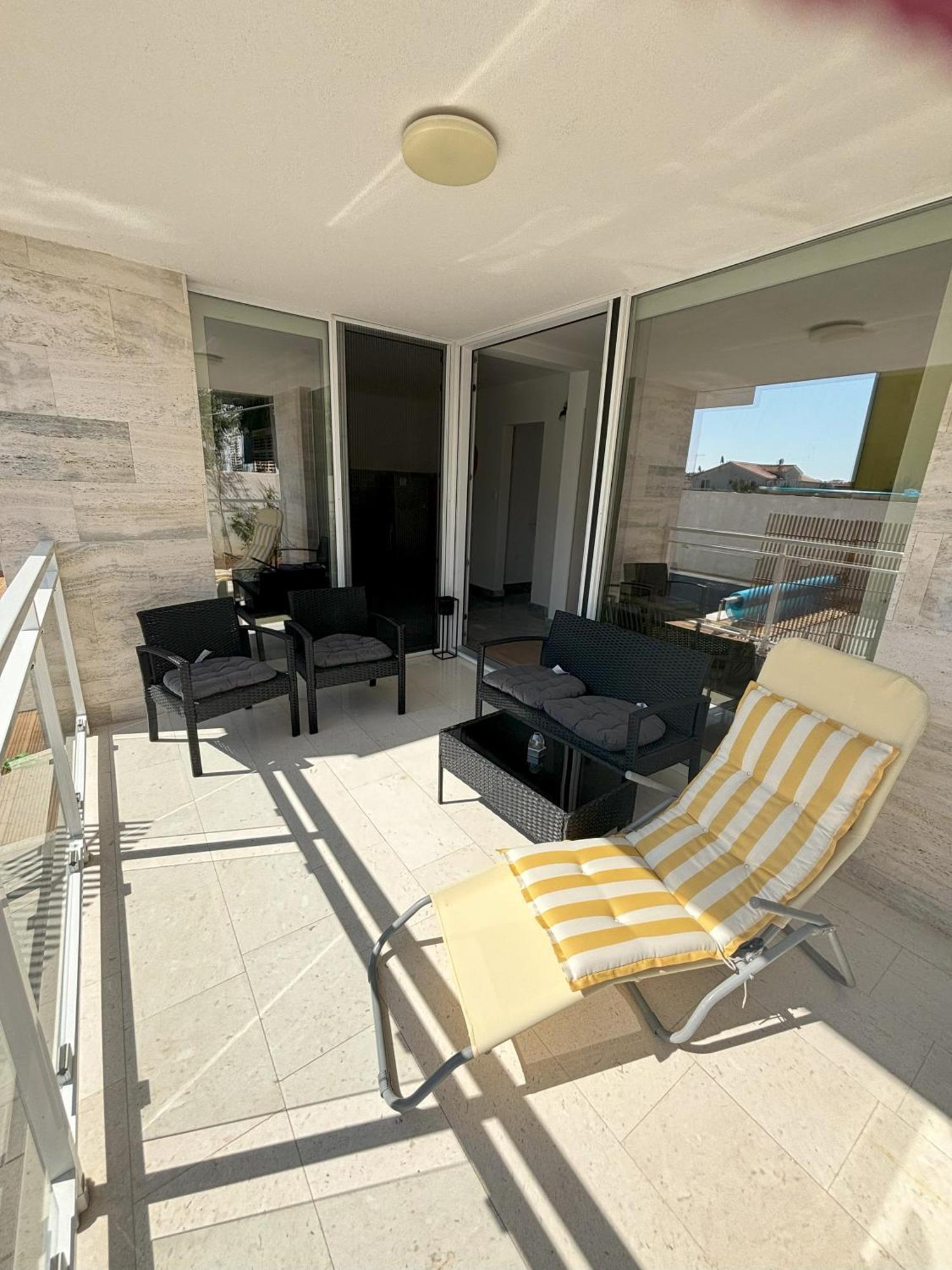 Vila Regina Apartment Rex With Swimming Pool Jezera Exteriér fotografie